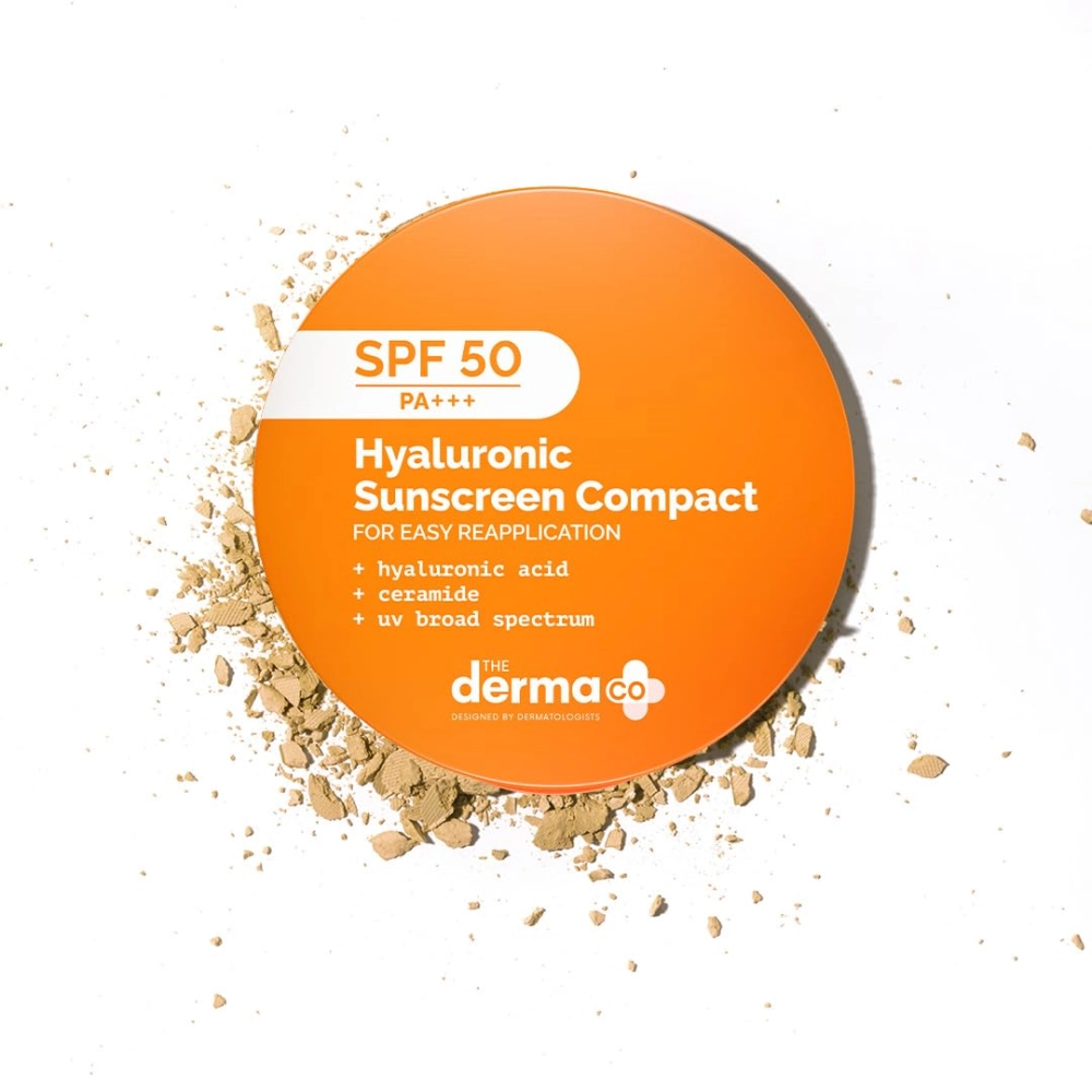 The Derma Co Hyaluronic Sunscreen Compact Powder SPF 50 PA+++ with Ceramides For All Skin Types | Matte Finish | Even Skin Tone | Oil Control | Non sticky - 7g